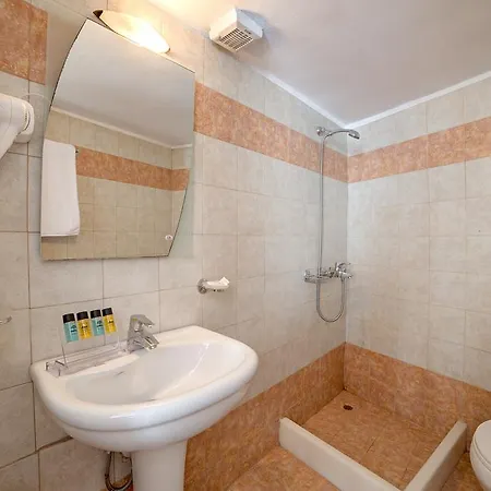 Aparthotel Cave 3*